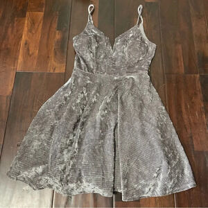 City Studio Dress Women’s Size 3 Gray Glitter Tulle Mini Cocktail Short